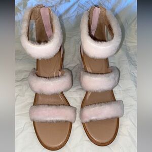 UGG Pink Del Rey Fluff Heel Sandals Size 8.5W
